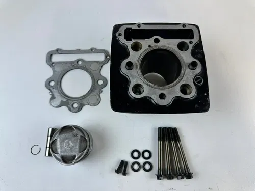 Honda 1984 XR200R OEM Cylinder Jug W/ Piston Bolts & Gasket 66.90mm Bore