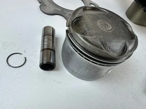 Honda 1984 XR200R OEM Cylinder Jug W/ Piston Bolts & Gasket 66.90mm Bore