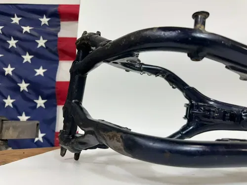 2002 Yamaha YZ250 Main Frame YZ 250 2 Stroke Powder Coated Blue W/ Clean T1tle