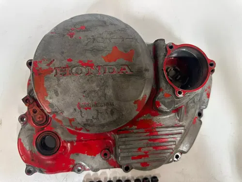 1986 Honda XL600R Right Hand Side Engine Clutch Cover RED OEM Stock