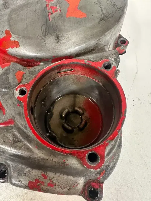 1986 Honda XL600R Right Hand Side Engine Clutch Cover RED OEM Stock