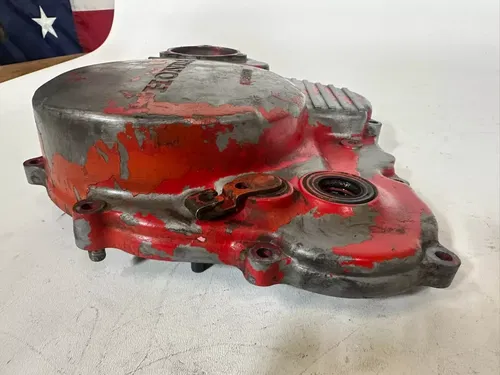 1986 Honda XL600R Right Hand Side Engine Clutch Cover RED OEM Stock