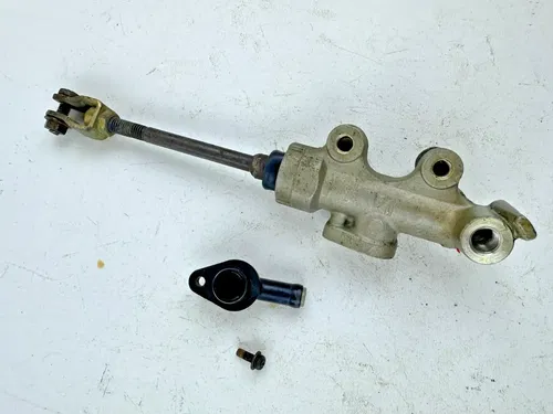 1989 Suzuki LT500R 87-90REAR MASTER BRAKE CYLINDER ASSY OEM STOCK   69600-43