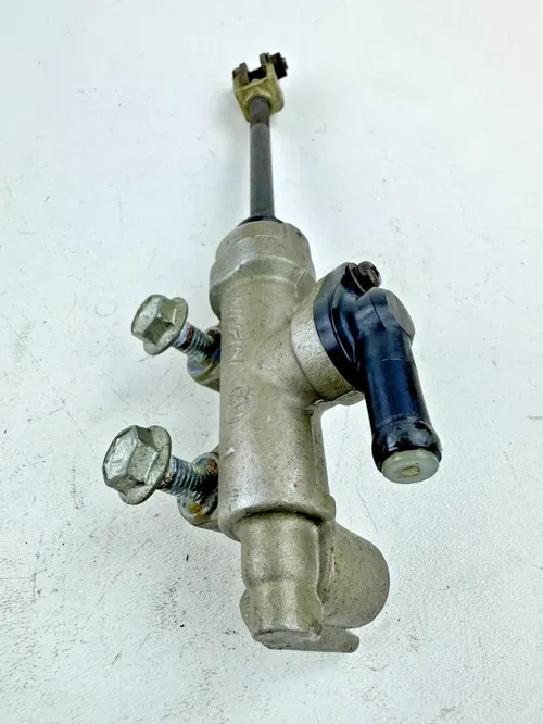1989 Suzuki LT500R 87-90REAR MASTER BRAKE CYLINDER ASSY OEM STOCK   69600-43