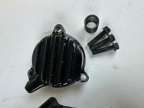 Honda 1984 XR200R Outer Engine Motor Clutch RH Right Hand Side OEM Stock