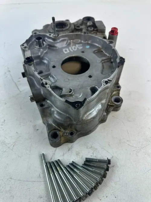 2001 Honda XR400R Left Inner Crank Case Bottm End Engine Motor 96-04 Crankcase