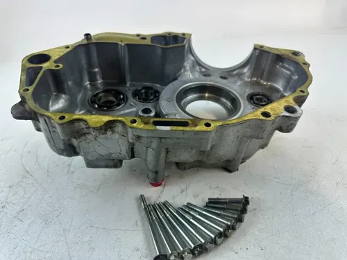 2001 Honda XR400R Left Inner Crank Case Bottm End Engine Motor 96-04 Crankcase
