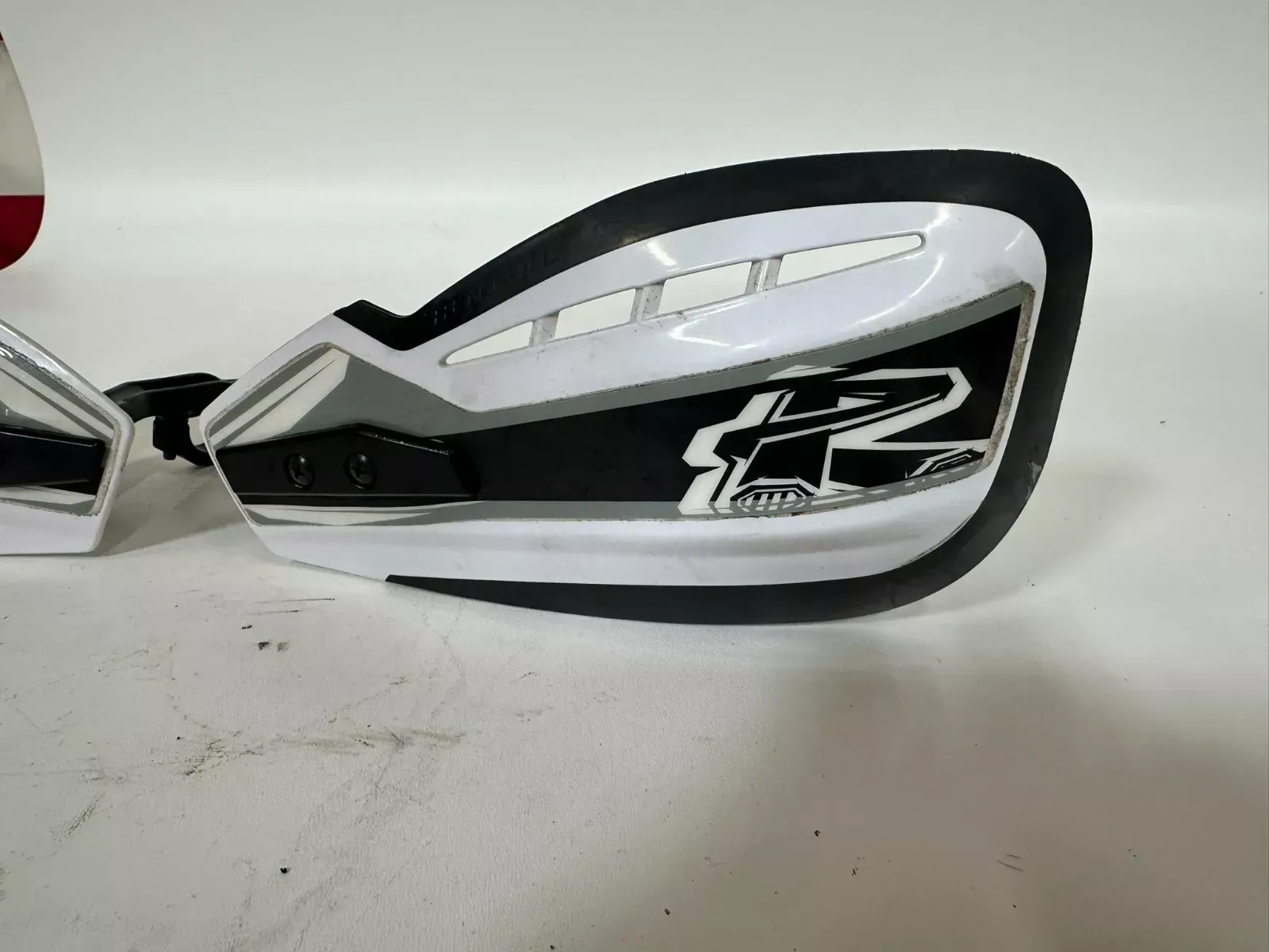 2002 Yamaha YZ250 Renthal White/Black Universal Fit Handguard Handguards 7/8