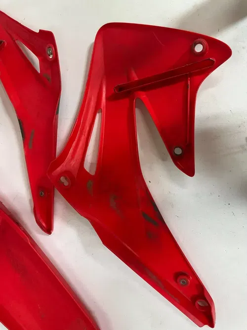 2004 Honda CRF450R OEM Plastics RED Shrouds & Front Rear Fender Fenders