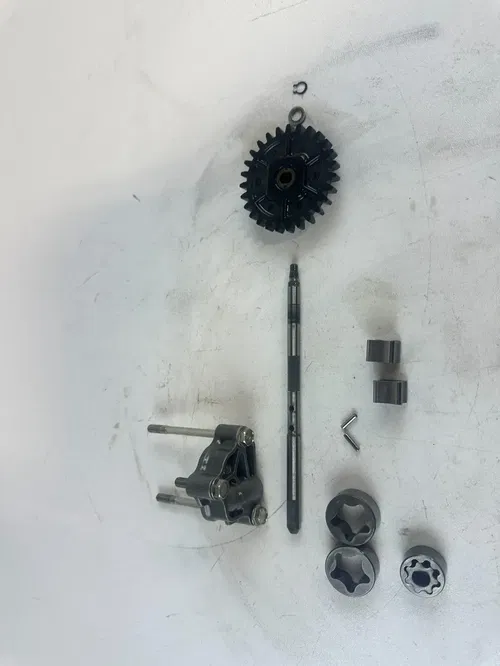 2021 Honda CRF450R Oil Pump Assembly w/ Gears Shaft complete OEM Stock 21-24