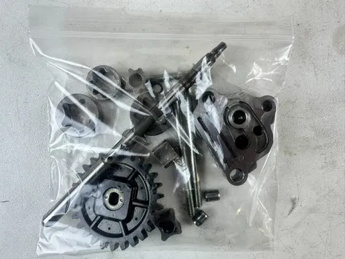 2021 Honda CRF450R Oil Pump Assembly w/ Gears Shaft complete OEM Stock 21-24