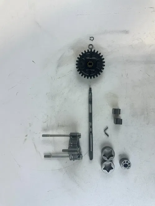 2021 Honda CRF450R Oil Pump Assembly w/ Gears Shaft complete OEM Stock 21-24