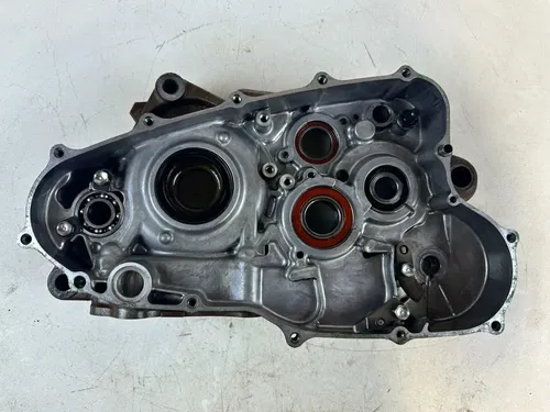 2007 Honda CRF450R Right Side Inner Crank Case CRF 450R Tested