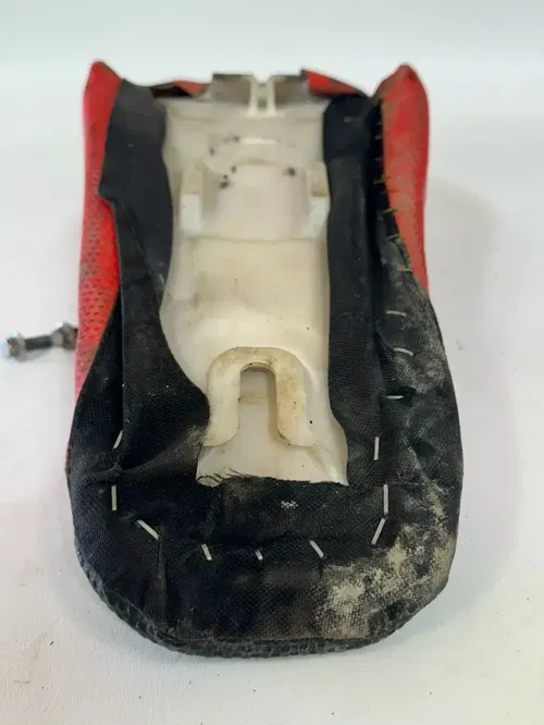 2004 Honda CRF450R SEAT CRF 450 R W/ Mounting Hardware
