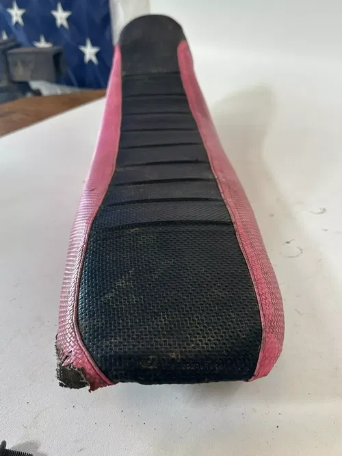 2004 Honda CRF450R SEAT CRF 450 R W/ Mounting Hardware