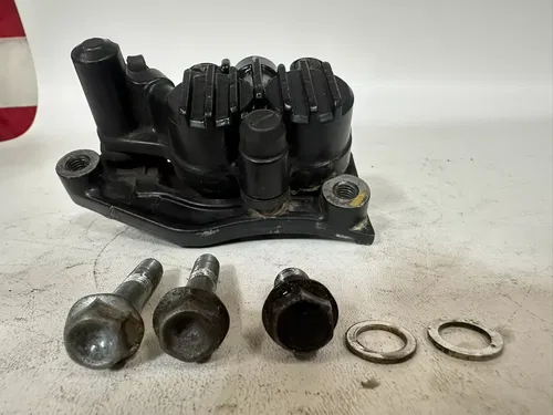 1986 Honda XL600R Front Brake Caliper Brake Pad Holder Banjo Bolt & Hardware OEM