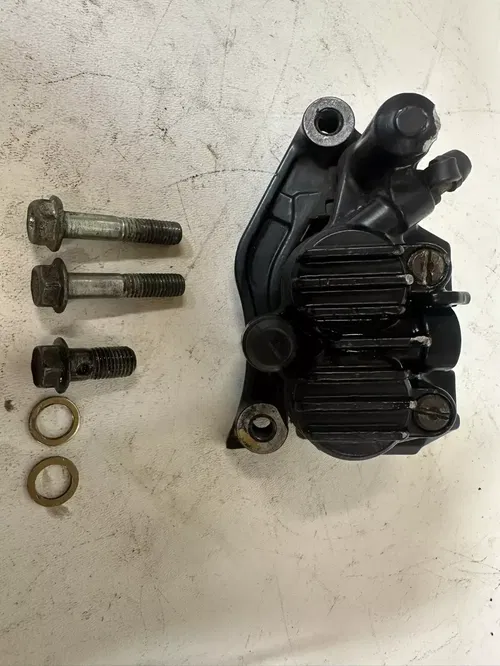 1986 Honda XL600R Front Brake Caliper Brake Pad Holder Banjo Bolt & Hardware OEM