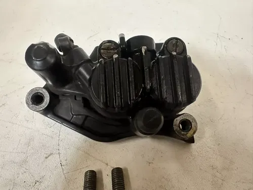 1986 Honda XL600R Front Brake Caliper Brake Pad Holder Banjo Bolt & Hardware OEM