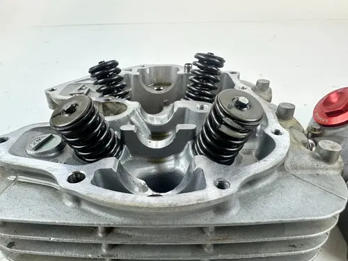 2001 Honda XR400R Top End Cylinder Head w/ Valves NICE 96-04