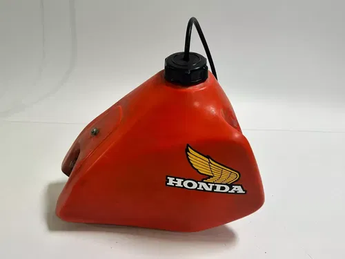 1984 Honda XR250R Gast Tank W/ Cushions Clips Hardware Petcock Cap COMPLETE! OEM