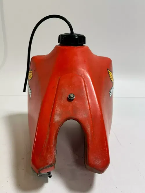 1984 Honda XR250R Gast Tank W/ Cushions Clips Hardware Petcock Cap COMPLETE! OEM