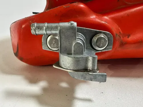 1984 Honda XR250R Gast Tank W/ Cushions Clips Hardware Petcock Cap COMPLETE! OEM