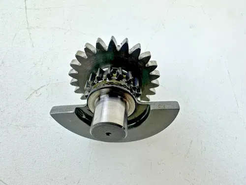 2015 KTM 250 SXF Stock Water pump Counter Balance Balancer Shaft Gear OEM