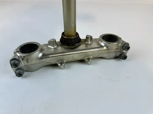 Honda 1984 XR200R Triple Tree Fork Clamp OEM Stock W/ Bar holder Clamp Nice!