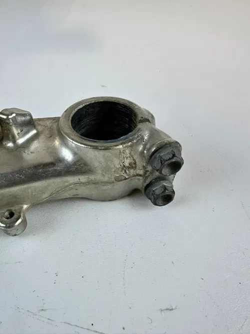 Honda 1984 XR200R Triple Tree Fork Clamp OEM Stock W/ Bar holder Clamp Nice!