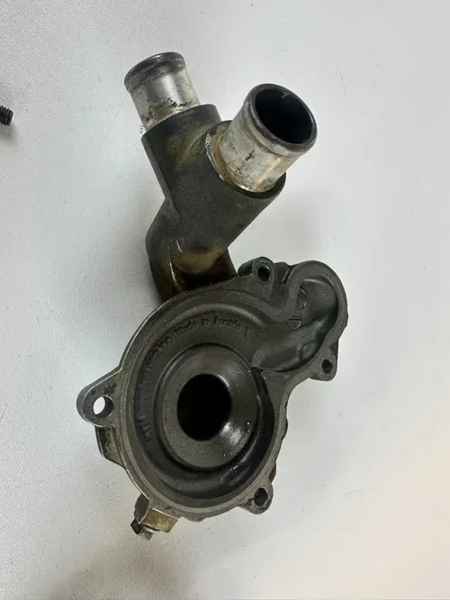 KTM 450SXF 2008 Water Pump W/ Cover & Gear Shaft 07-12 Tested