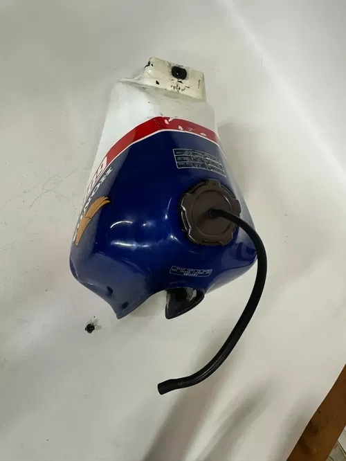 1986 Honda XL600L Gas Fuel Tank w/ Keihin Petcock shut off Valve