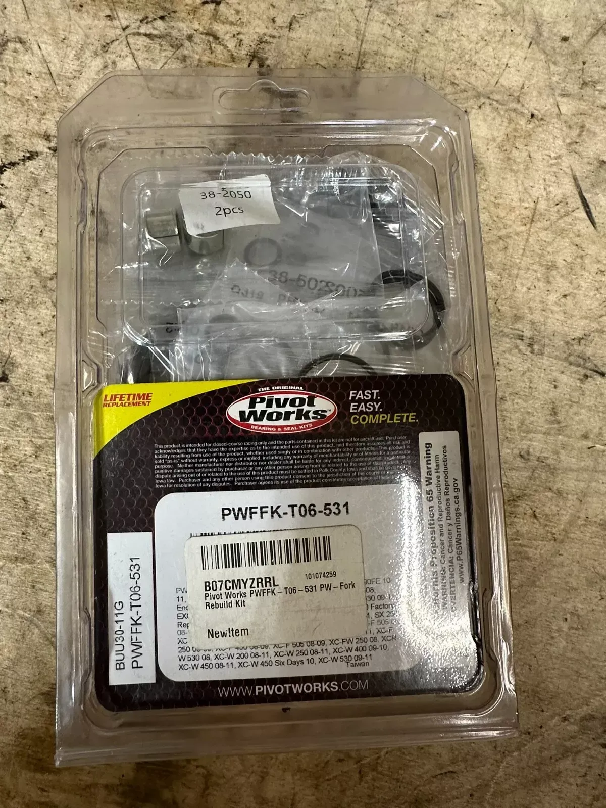 Pivot Works Fork Rebuild Kit PWFFK-T06-531 For Husaberg 390 FE 10 11, 450 FE 09