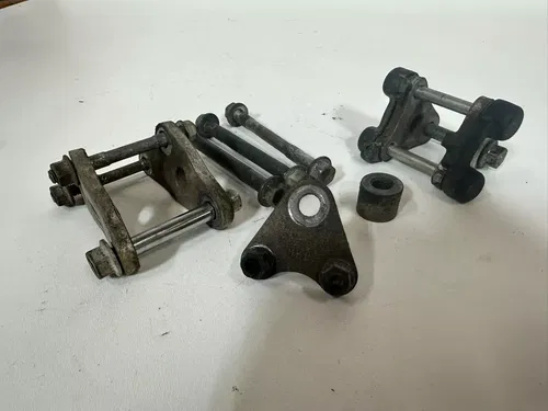 1987 HONDA XR600R Motor Engine Mount Bracket Bolts Kit Complete OEM Stock