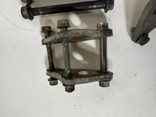 1987 HONDA XR600R Motor Engine Mount Bracket Bolts Kit Complete OEM Stock