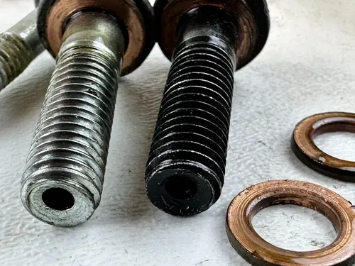 1988 Honda XR600R Engine Oil Passage Tube Line Pipe & Banjo Bolts OEM Stock