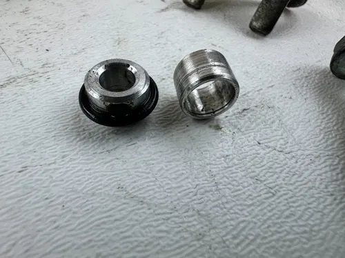 1988 Honda XR600R Engine Oil Passage Tube Line Pipe & Banjo Bolts OEM Stock