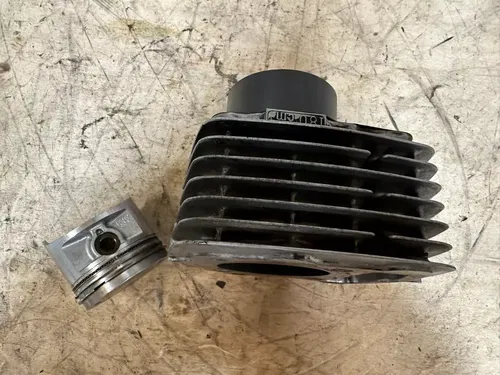 Honda XL185S 1981 Cylinder Head Jug Top End & Piston w/wrist pin