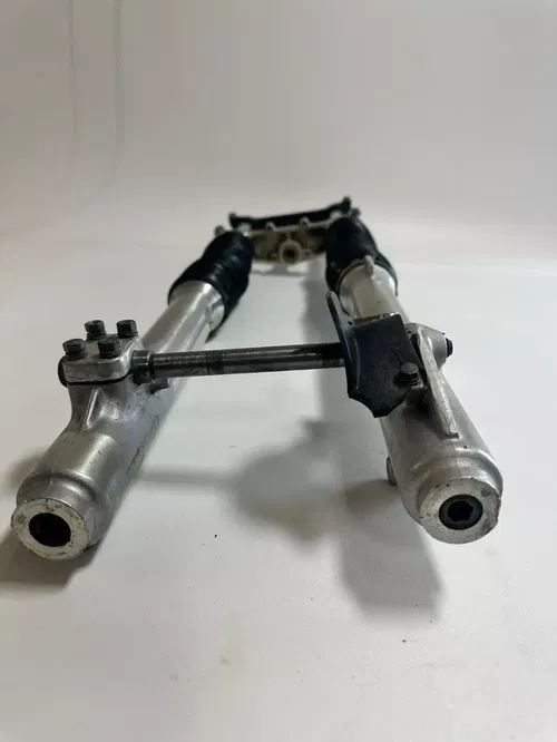 1984 Honda XR250R Front Forks Suspension Triple Tree & Front Axle OEM Stock
