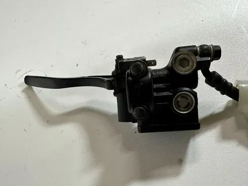 2009 Honda XR 650L Front Brake Caliper Master Cylinder Lever & Line XR650L