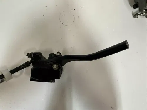 2009 Honda XR 650L Front Brake Caliper Master Cylinder Lever & Line XR650L