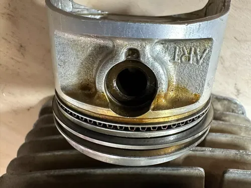 1981 81 HONDA XL185 XL 185S CYLINDER & PISTON TOP END JUG