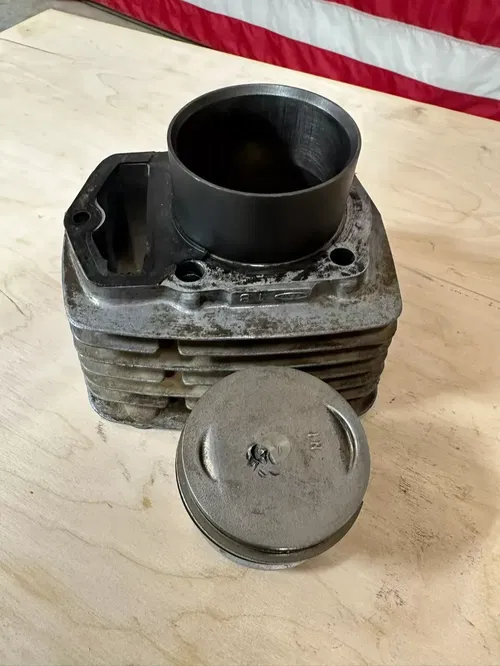1981 81 HONDA XL185 XL 185S CYLINDER & PISTON TOP END JUG