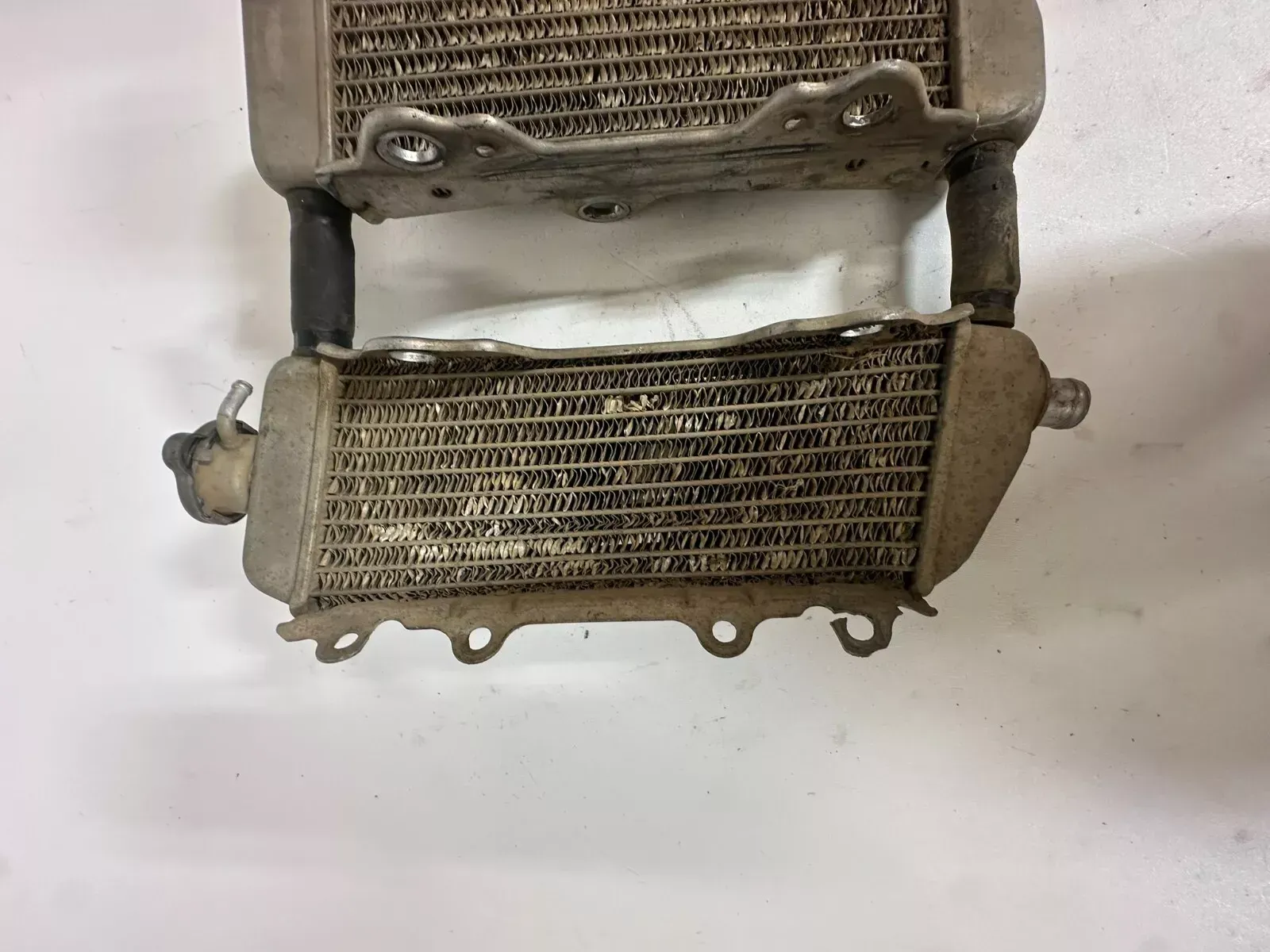 2002 Yamaha YZ250 OEM Radiator Set 2 Stroke Cap & two hoses included