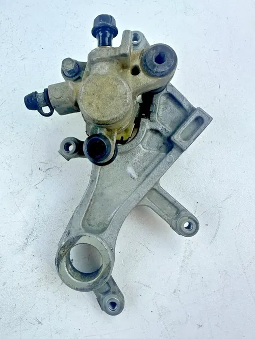 2017 HONDA CRF450R Stock Rear NISSIN OEM Brake Caliper w/carrier & Banjo Bolt