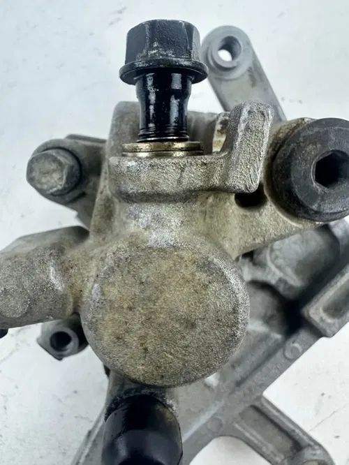 2017 HONDA CRF450R Stock Rear NISSIN OEM Brake Caliper w/carrier & Banjo Bolt