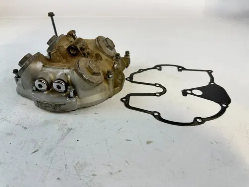 1988 Honda XR600R Cylinder Head Cover w/ valve rocker and Bolts  w/ gasket OEM