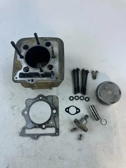 2001 Honda XR400R Top End Cylinder Jug Barrel W/ piston and Cam Chain Tensioner
