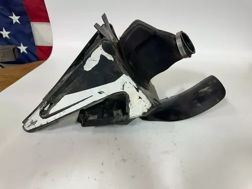 2002 Yamaha YZ250 Airbox Air Filter Box Case OEM Stock