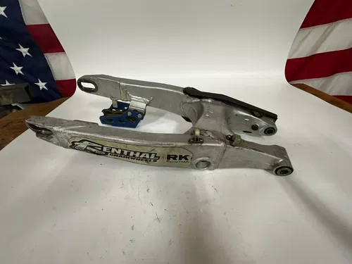 2002 Yamaha YZ250 Swingarm Swing Arm Rear End OEM Genuine Stock 2 Stroke
