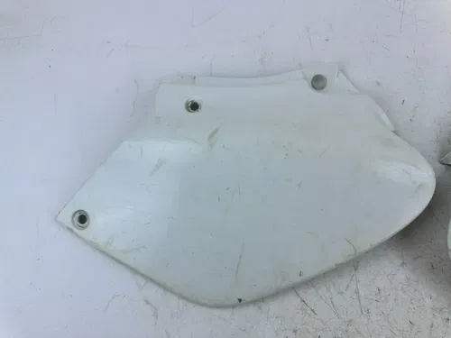 2001 Honda XR400R Rear Side Plastic Panels Number Plates White OEM Stock 96-04